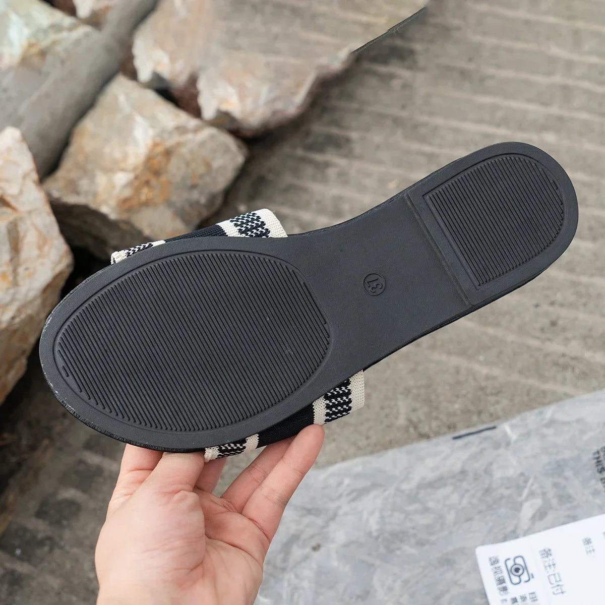 Women Slippers Summer Ladies Round Head Flat Outdoor Slides Fashion Female Sandals Open Beach Lady Shoes