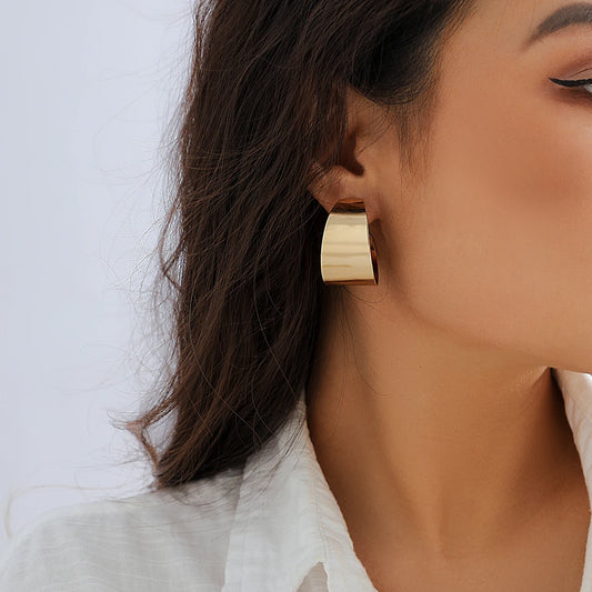 Simple Round Circle Geometric C Shapled Hoop Earrings Women Goth Gold Color Thick Metal Piercing Hoops Earrings Y2K Accessories
