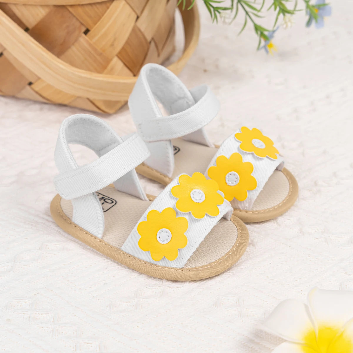 KIDSUN Soft Soled Cute Flower Summer Sandals Newborns Cotton Flat Girls Baby Shoes Non-slip Open Toe Comfortable Walking Shoes