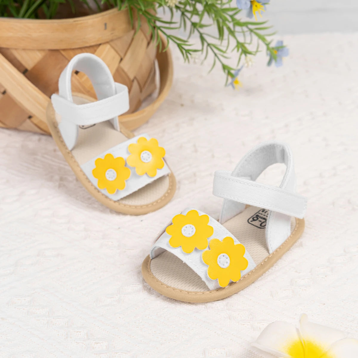 KIDSUN Soft Soled Cute Flower Summer Sandals Newborns Cotton Flat Girls Baby Shoes Non-slip Open Toe Comfortable Walking Shoes